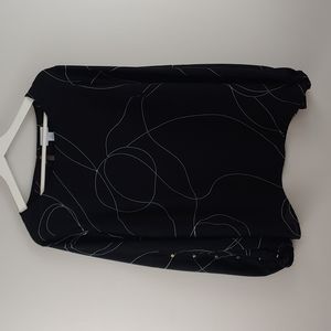 Liz Claiborne Size XL black and white flowy blouse with 6 button sleeve detail